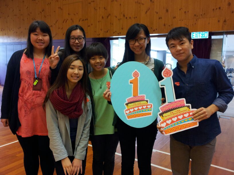 Image: A group of first time donors gave blood together. 